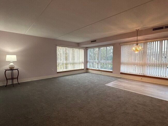 Photo - 60 Rantoul St Unidad 116