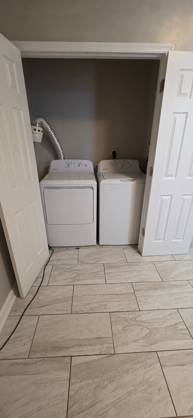 Photo - 3406 Belair Rd Unit Apt 2