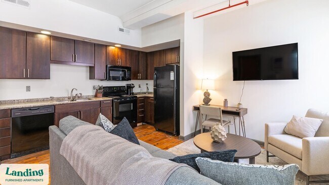 Photo - 700 Everett St Unidad 1206.1404939