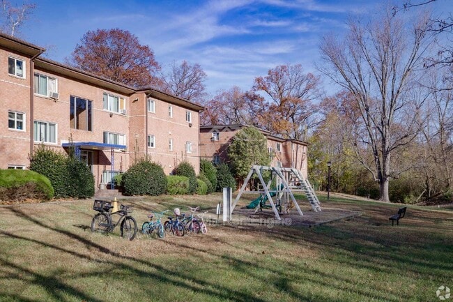 Photo - Friendship Place Apartments