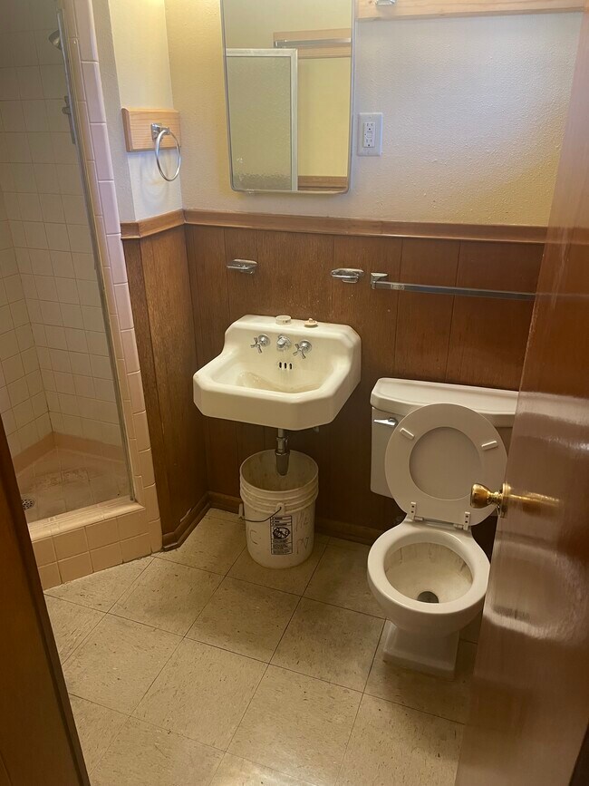 Photo - 351 Haverford Dr