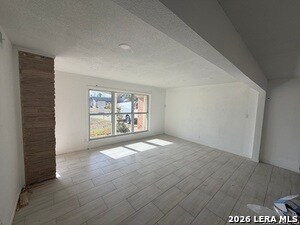 Photo - 229 E Langley Blvd