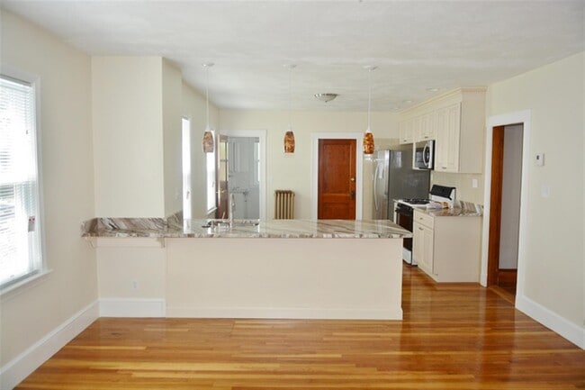 Photo - 169 Harvard St Unit 1