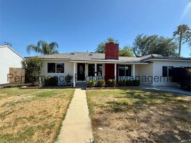 Building Photo - 3720 Apache Ave Unit A