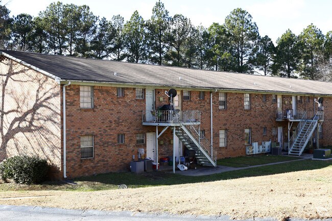 Photo - Shallowford Gardens Apartments
