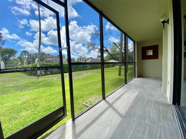 Building Photo - 8015 SW 107th Ave Unit 117