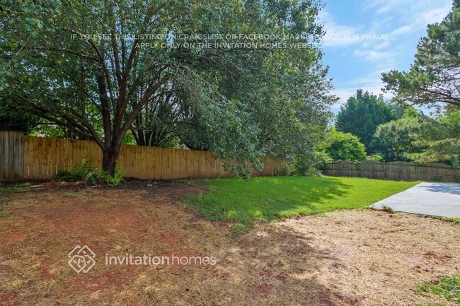 370 Telford Dr