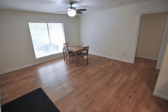 Photo - 2207 Leon St Unit 201