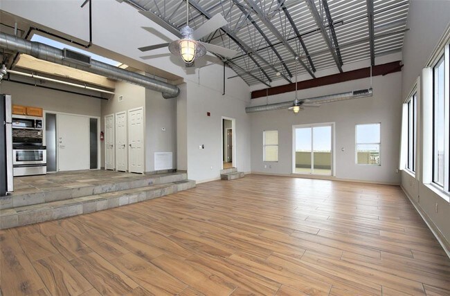 Photo - 230 W Alabama St Apartment Unit 1105