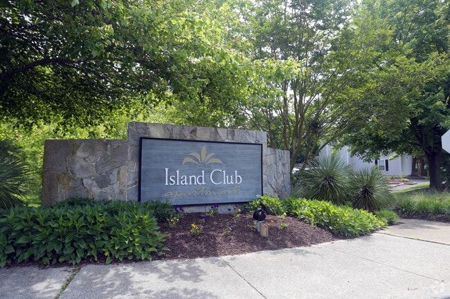 Island Club Apartments