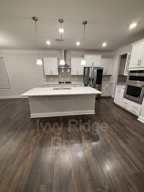 4867 Tacoma Dr