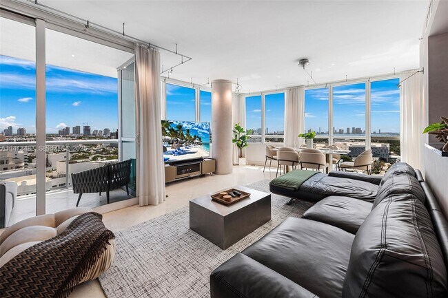 Building Photo - 101 20th St Unit 2102