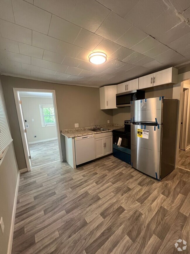 Building Photo - Charming 3-Bedroom Home in Gastonia – Spac...