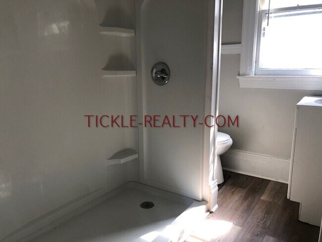 Photo - 376 Alexander St Unit 2