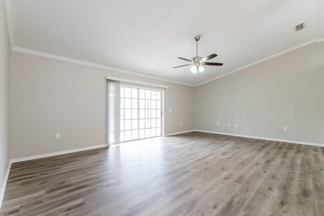 Photo - 10603 Deepbrook Dr