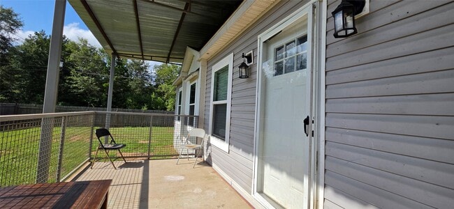 Photo - 2571 Lee Turner Rd
