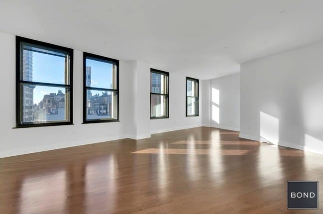 Photo - 1182 Broadway Ave