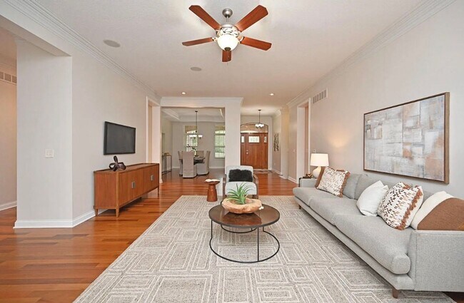 Photo - 3-bedroom House on 1.9 Acres Lot