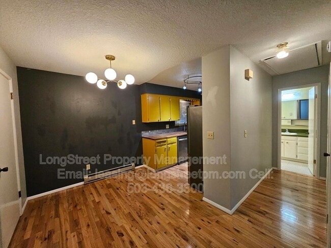 Photo - 4606 NE Broadway