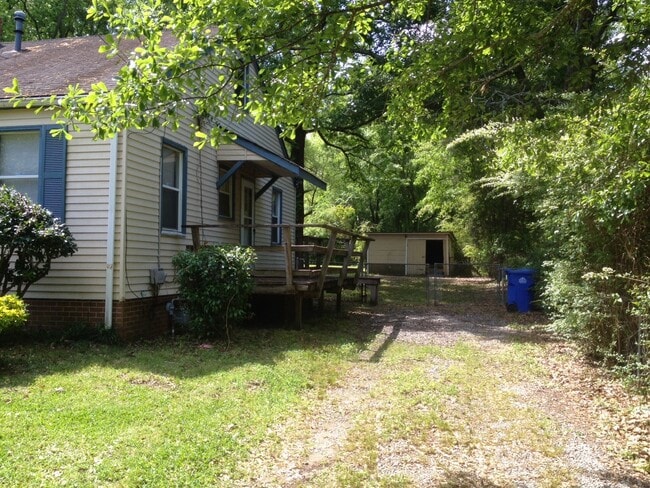 Building Photo - **AVAILABLE NOW**East Columbus 2 Bedroom / 1 Bathroom Home for Rent***