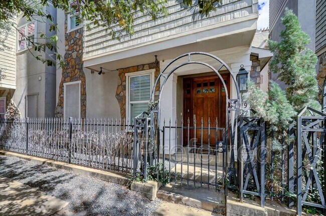 Photo - 1919 Colquitt St