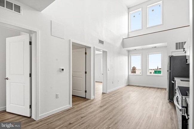 Photo - 915 N Broad St Unit 604