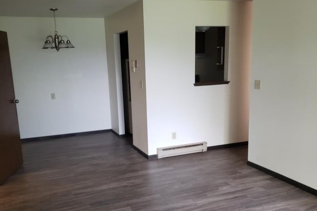 Meadowview Village Apartments