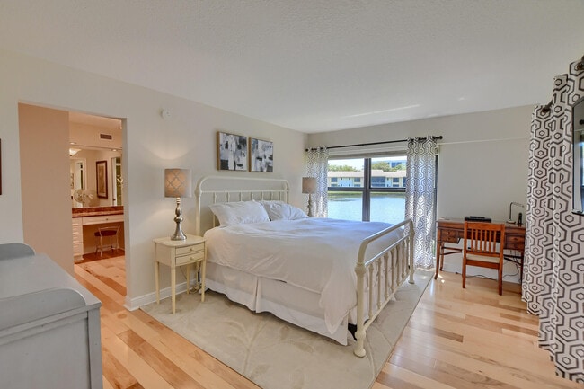 Photo - 6748 Willow Wood Dr Unit 1305