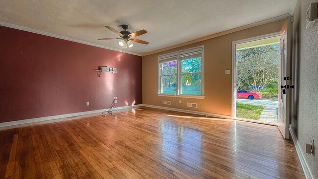 Photo - 1346 Tallwood St