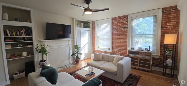 Building Photo - 209 W Clay St Rental