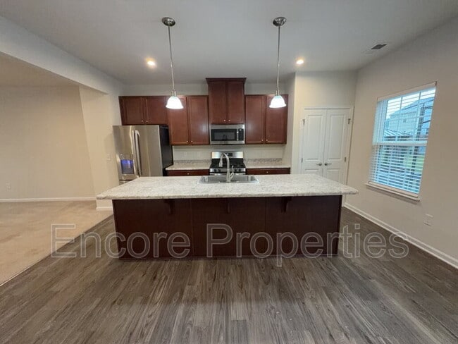 Photo - 333 Amber Acorn Ave