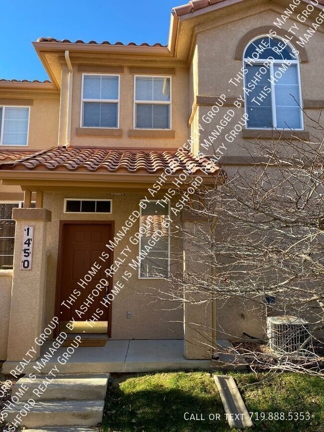 Photo - 1450 Courtyard Heights