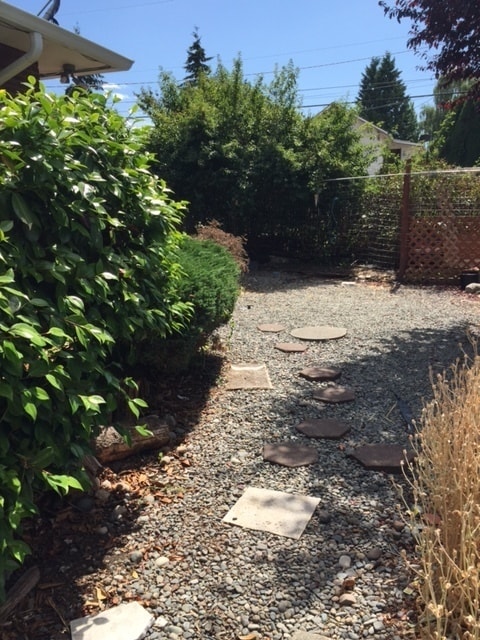 Building Photo - Greenwood Duplex Unit B