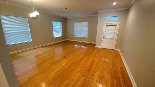 Photo - 4 Bedroom Home For Rent in Lutz!