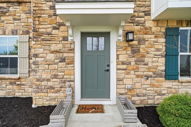 Photo - 9 Wentworth Ln