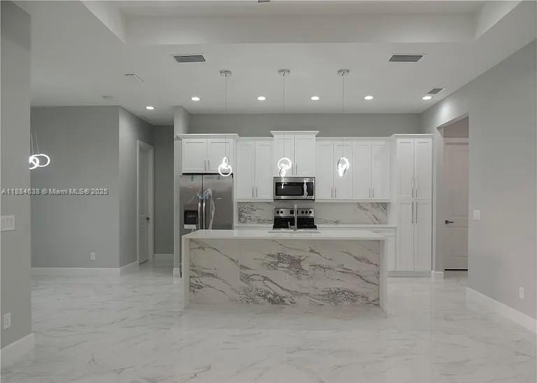 Photo - 2011 NW 10th Pl