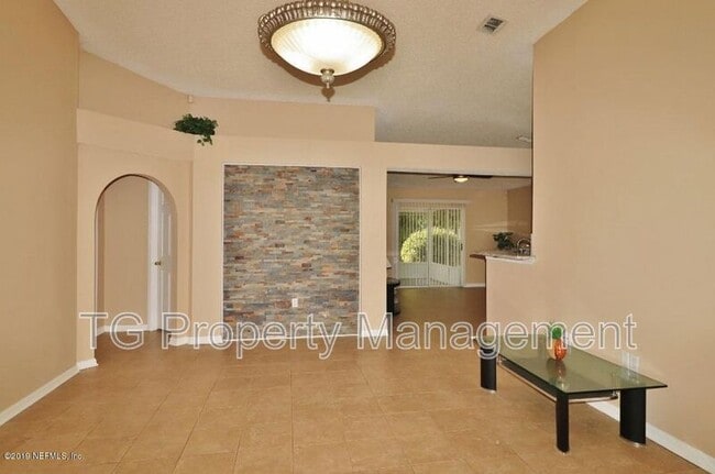 Photo - 11034 Englenook Dr