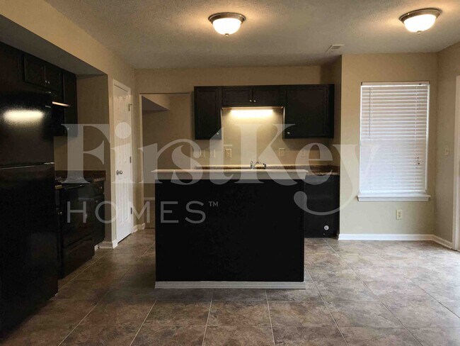 Photo - 5851 Tybalt Ln
