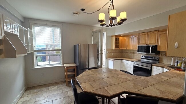 Photo - 41 Dunlop St E Unit 1