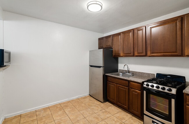San Gabriel Square Apartments