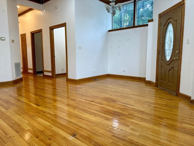 1356 N Bell Ave Unit 1