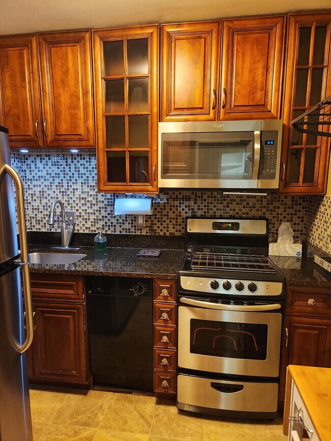 kitchen - 1425 4th St SW Unit A601