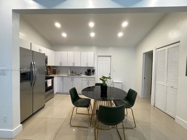 Photo - 26 NE 70th St