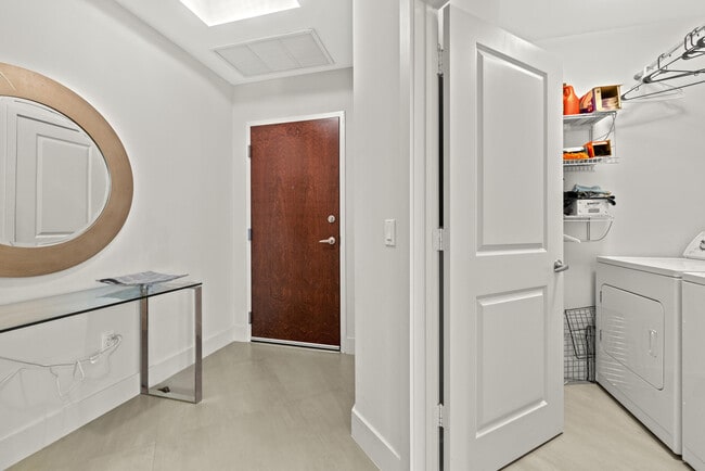 Photo - 300 S Australian Ave