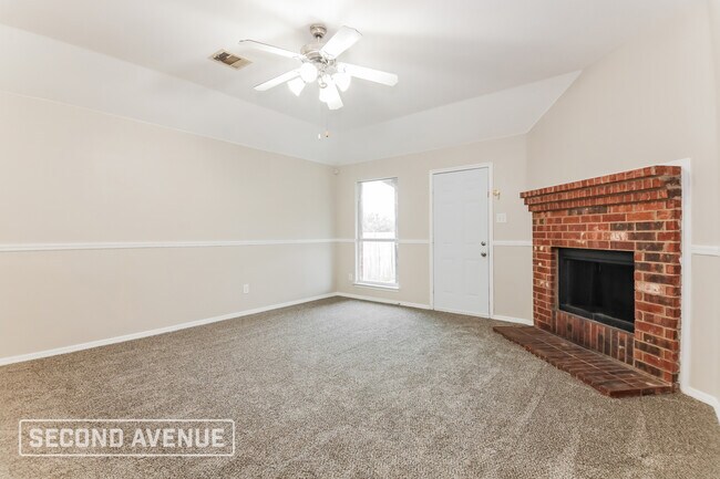 Photo - 3824 Clay Mathis Rd