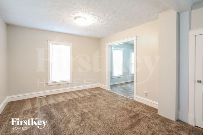 Photo - 2448 Norton Ave