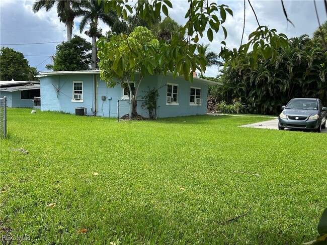 Photo - 4465 Birmingham St