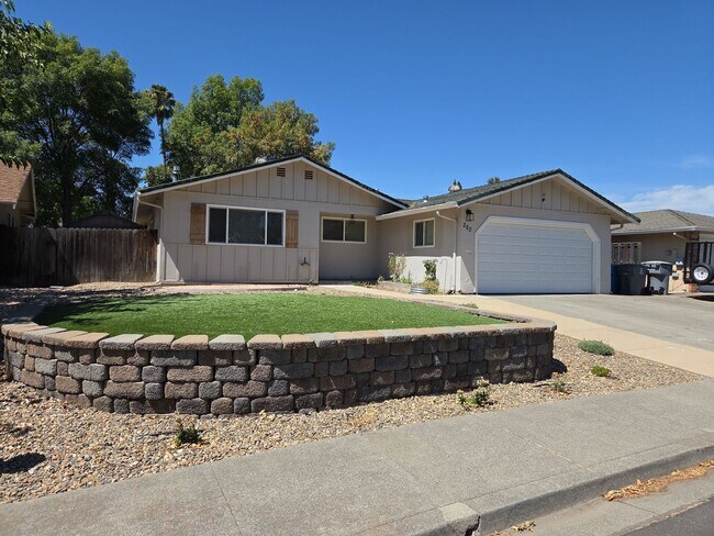 Building Photo - AVAILABLE NOW Rental