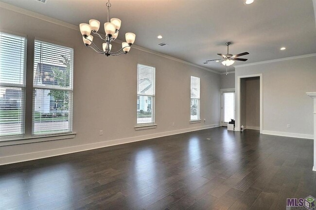Photo - 14117 Vlg Sq Ave
