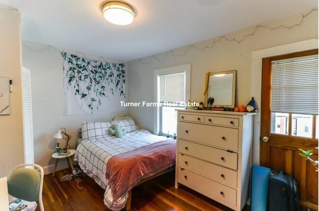 Building Photo - 45 Bowdoin St Unit 3 Rental